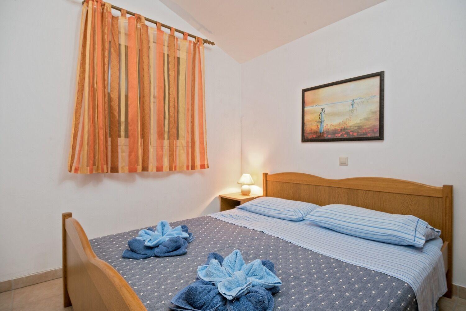 Apartments Bisernica-With Pool Ražanj エクステリア 写真