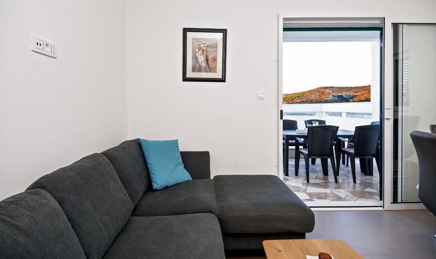 Apartments Bisernica-With Pool Ražanj エクステリア 写真